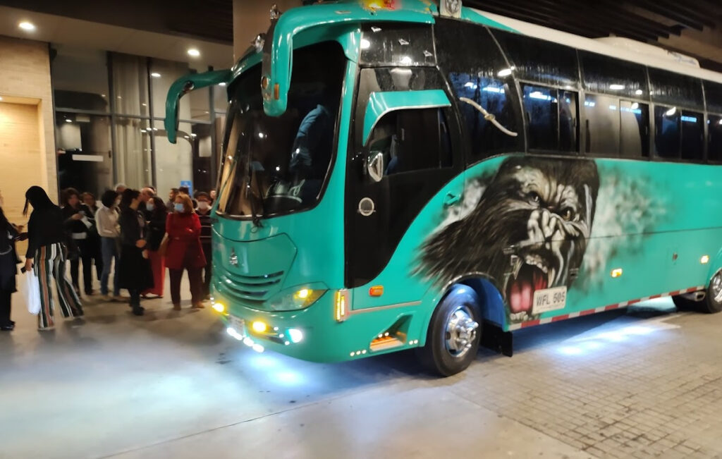 Bus